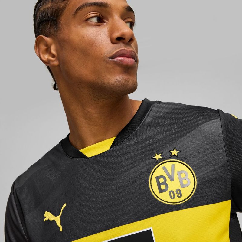1074956-002-4.jpg